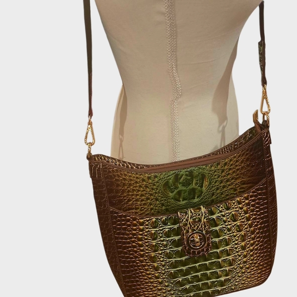 Elegant Green Faux Crocodile-Embossed Women's Bag Set - Picture 2 of 6